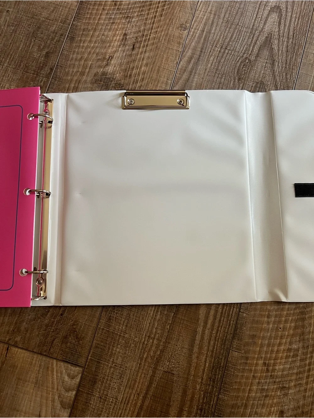 Trapper Keeper Organizer with Pastel Rainbow Hearts - Pink